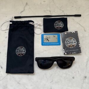 NEW IN BOX Black Flexible Polarized Baby Sunnies Sunglasses w/Strap 0-24 Months